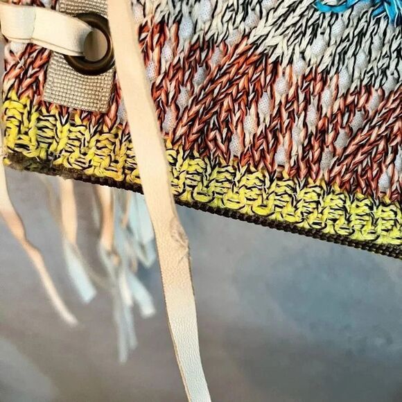 Tricot Chic Nwt Handmade Italy Taglia Jacquard Knit Clutch and Crossbody Fringe - Picture 6 of 7
